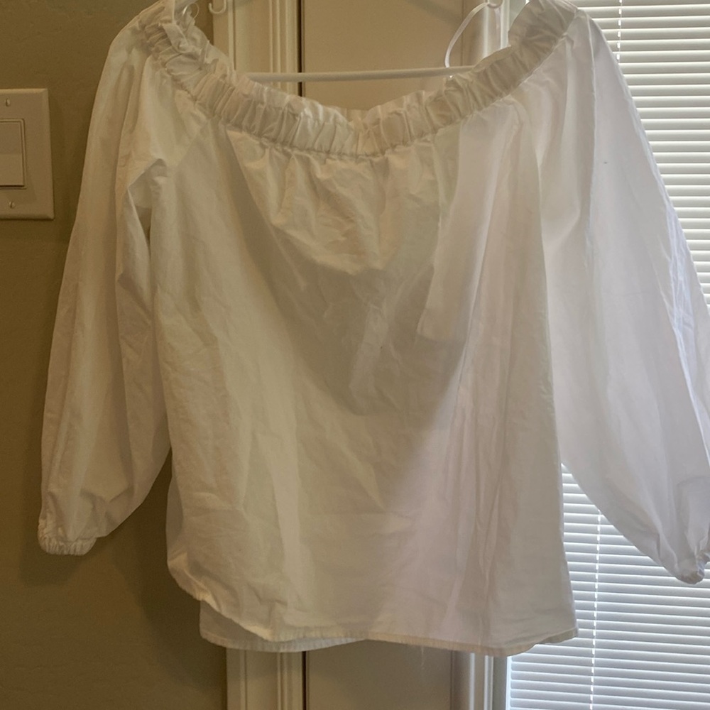 J Crew white ruffle neck white size 8 3/4 sleeves